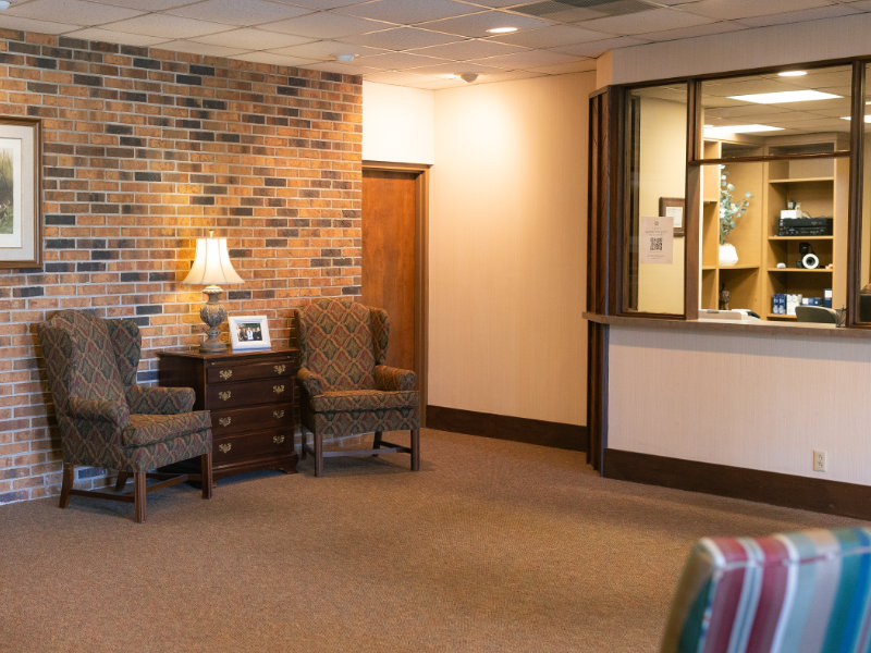 Comfortable waiting room seating at Danos Dental in Murfreesboro, TN